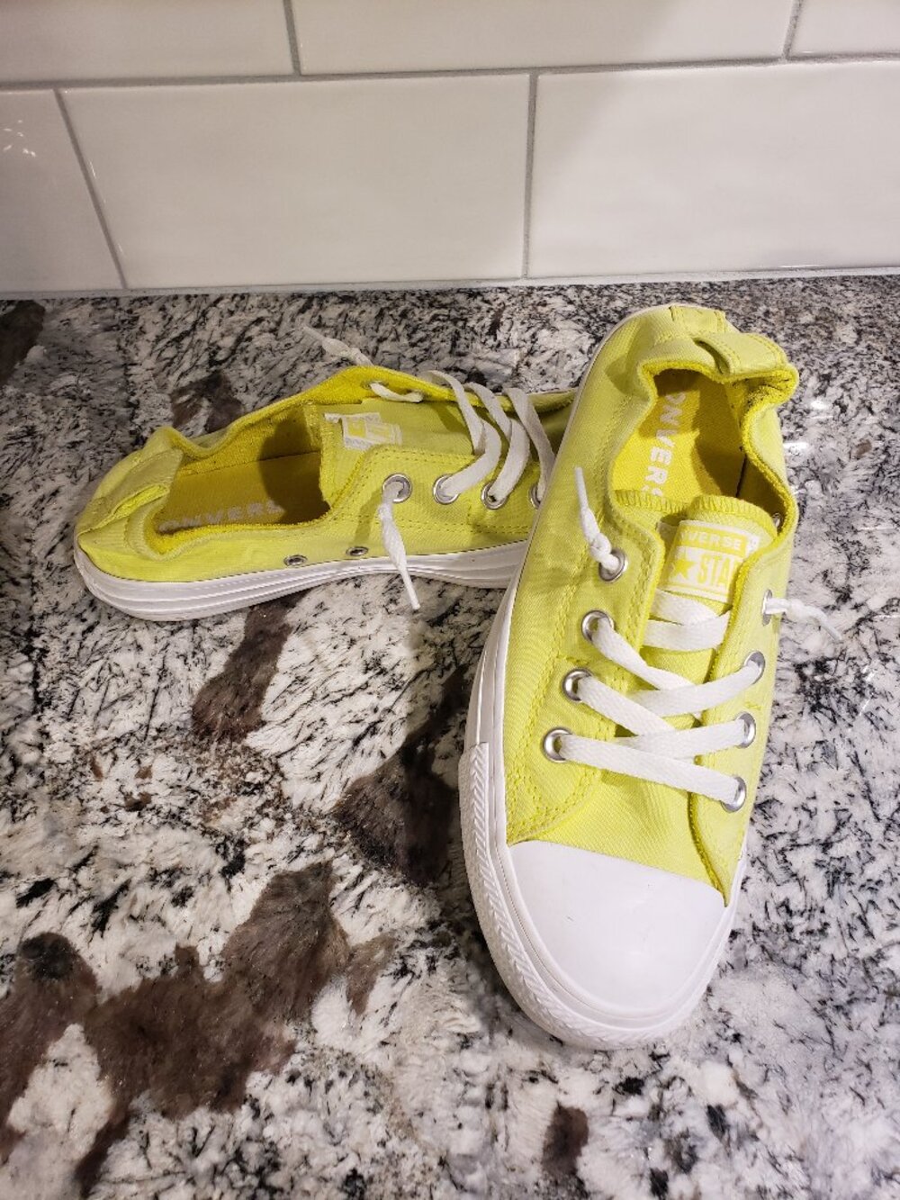 Converse All Star Neon Yellow Sneakers – Women’s Size 8